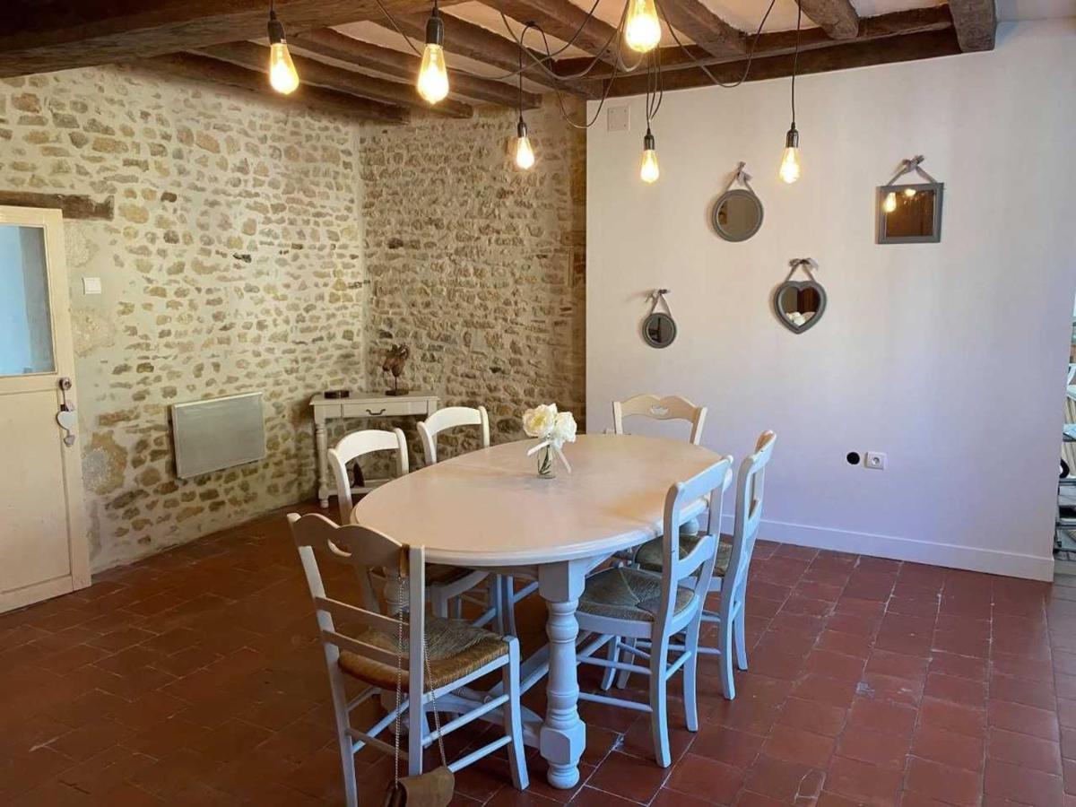 Maison De Village Avec Jardin, Parc Prive Et Box Fibre, Animaux Bienvenus, A 15 Min Du Mans - Fr-1-410-333 Mézières-sous-Lavardin 外观 照片